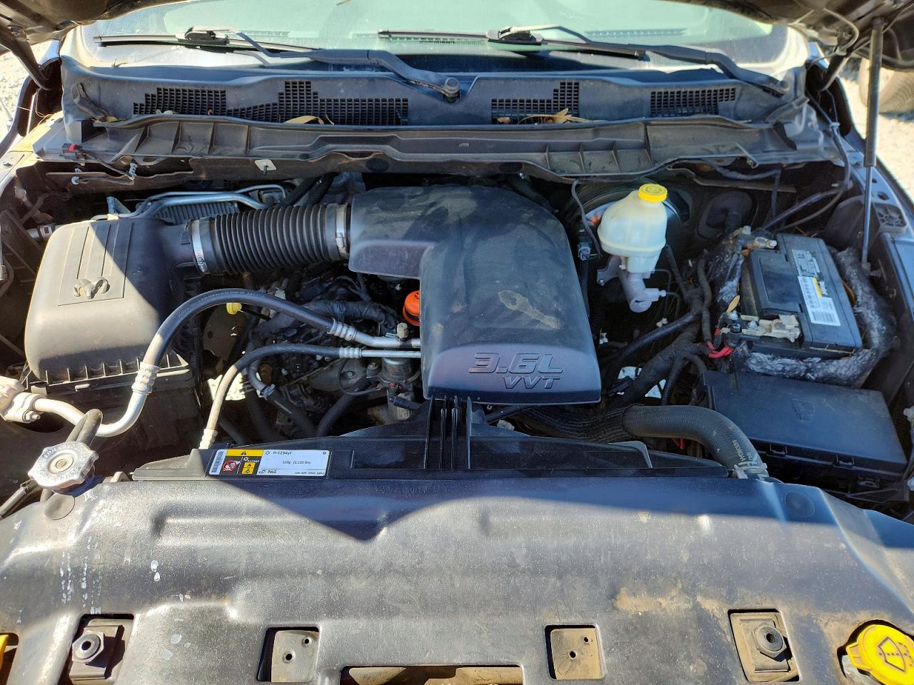 2016 RAM 1500 ST photo 21