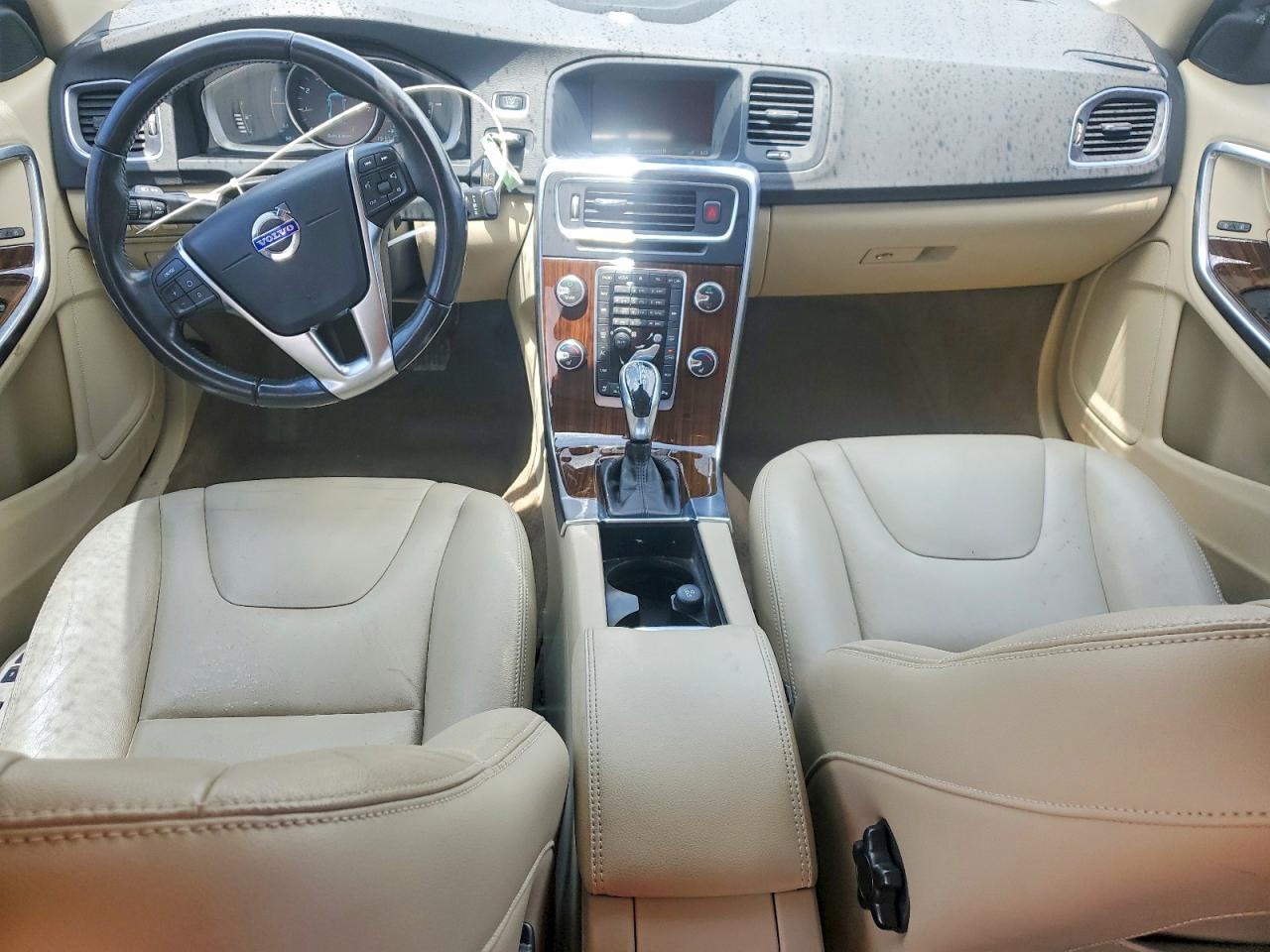 2015 VOLVO S60 PLATINUM photo 15