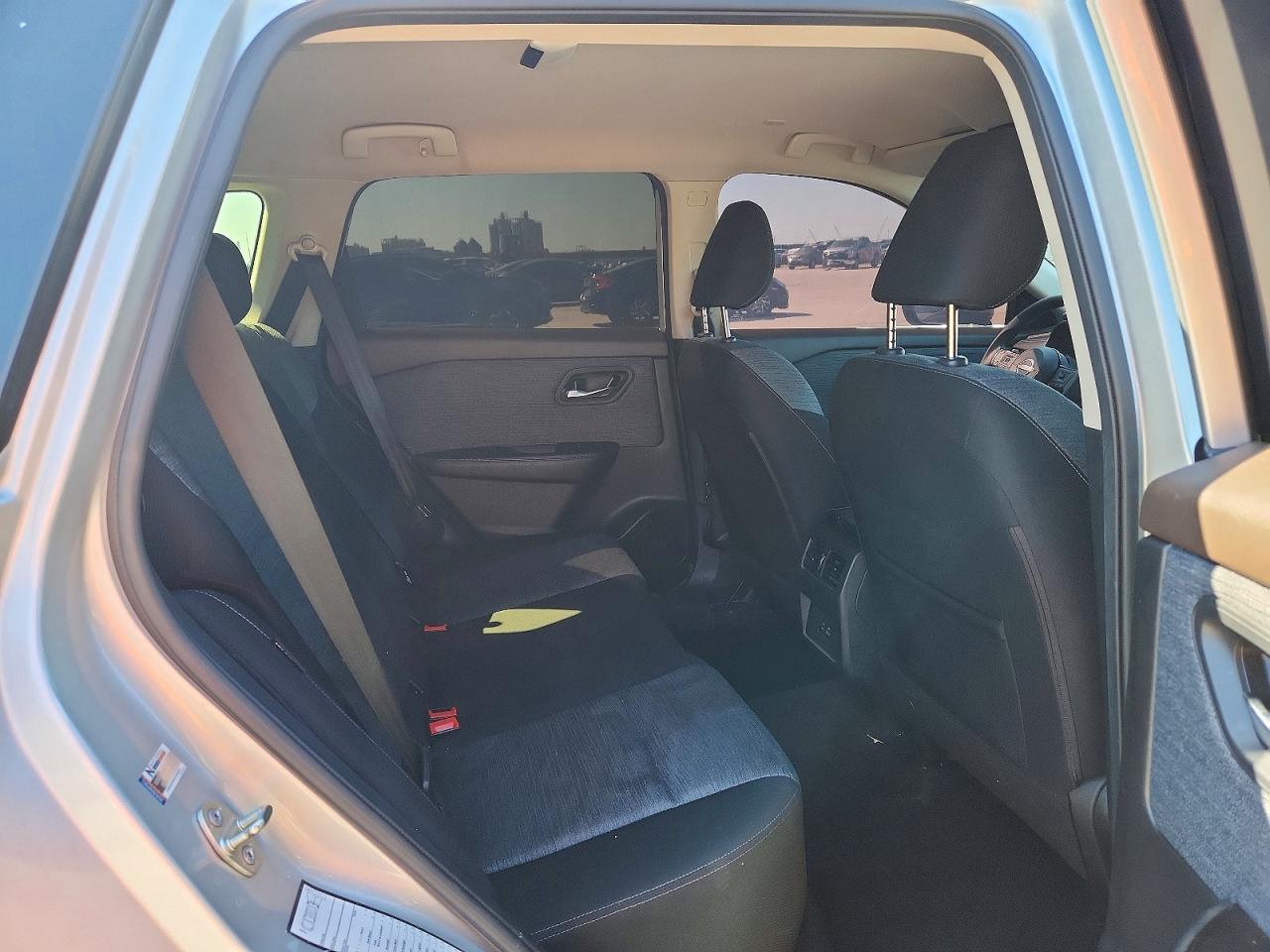 2023 NISSAN ROGUE SV photo 31