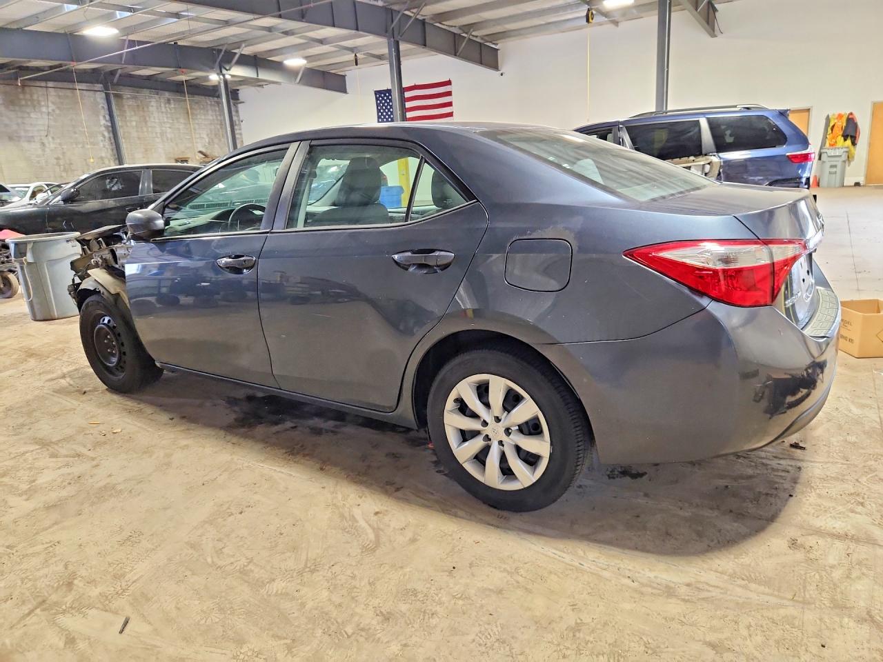 2016 TOYOTA COROLLA LE photo 3