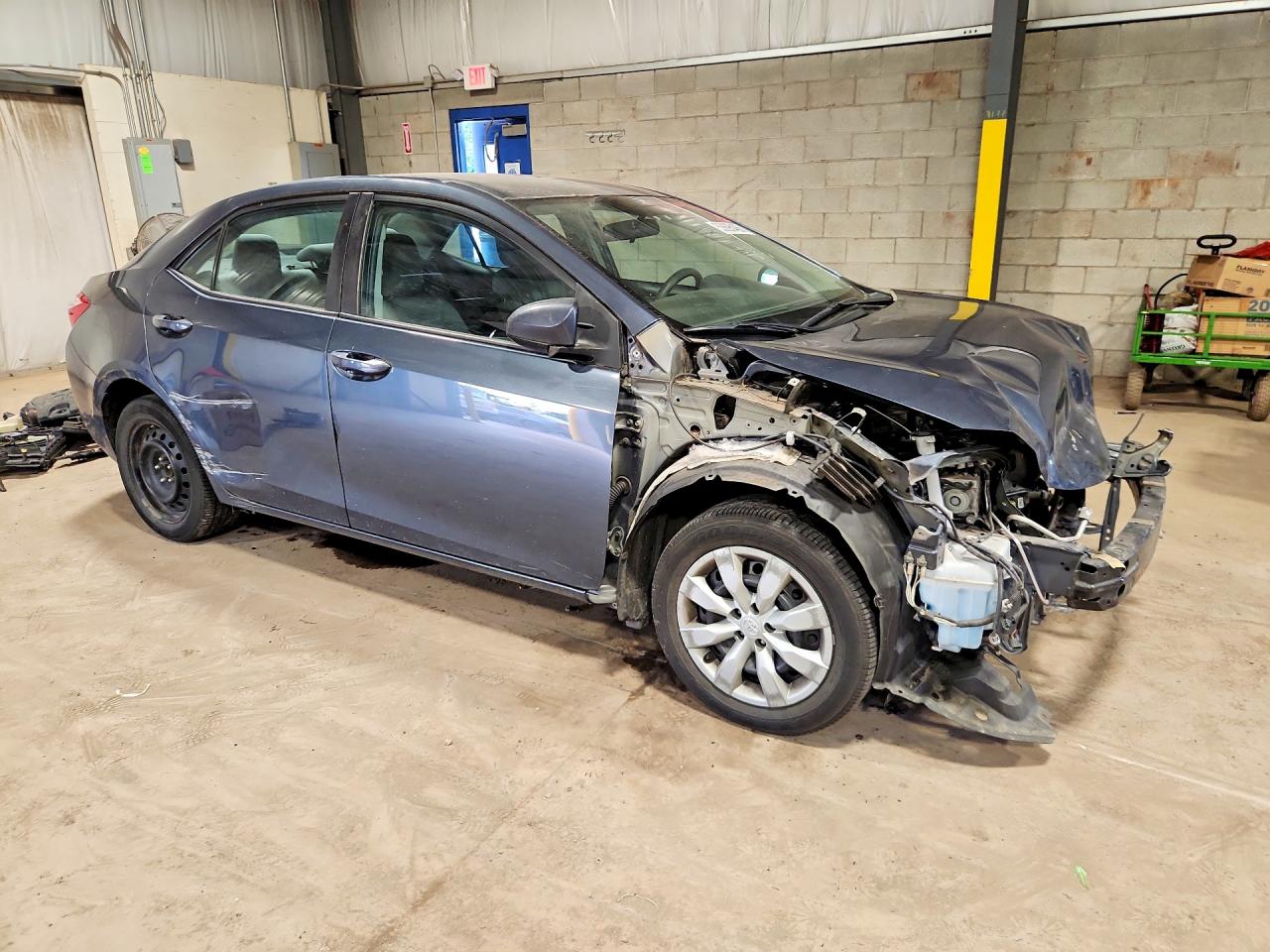 2016 TOYOTA COROLLA LE photo 7