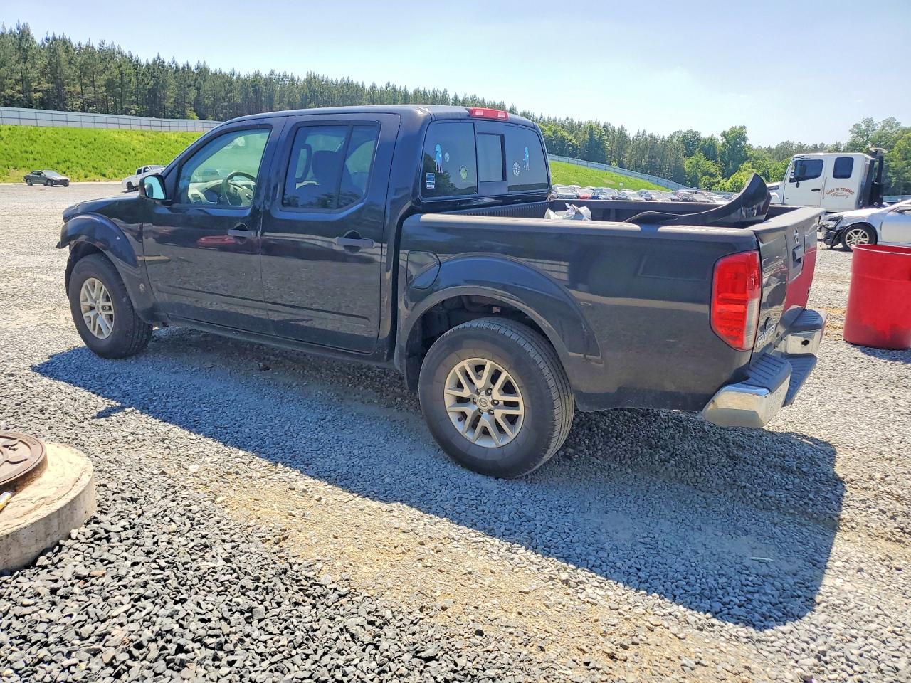 2019 NISSAN FRONTIER SV photo 3