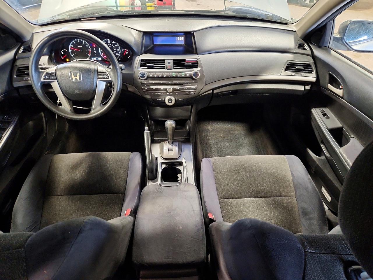 2009 HONDA ACCORD LX photo 15