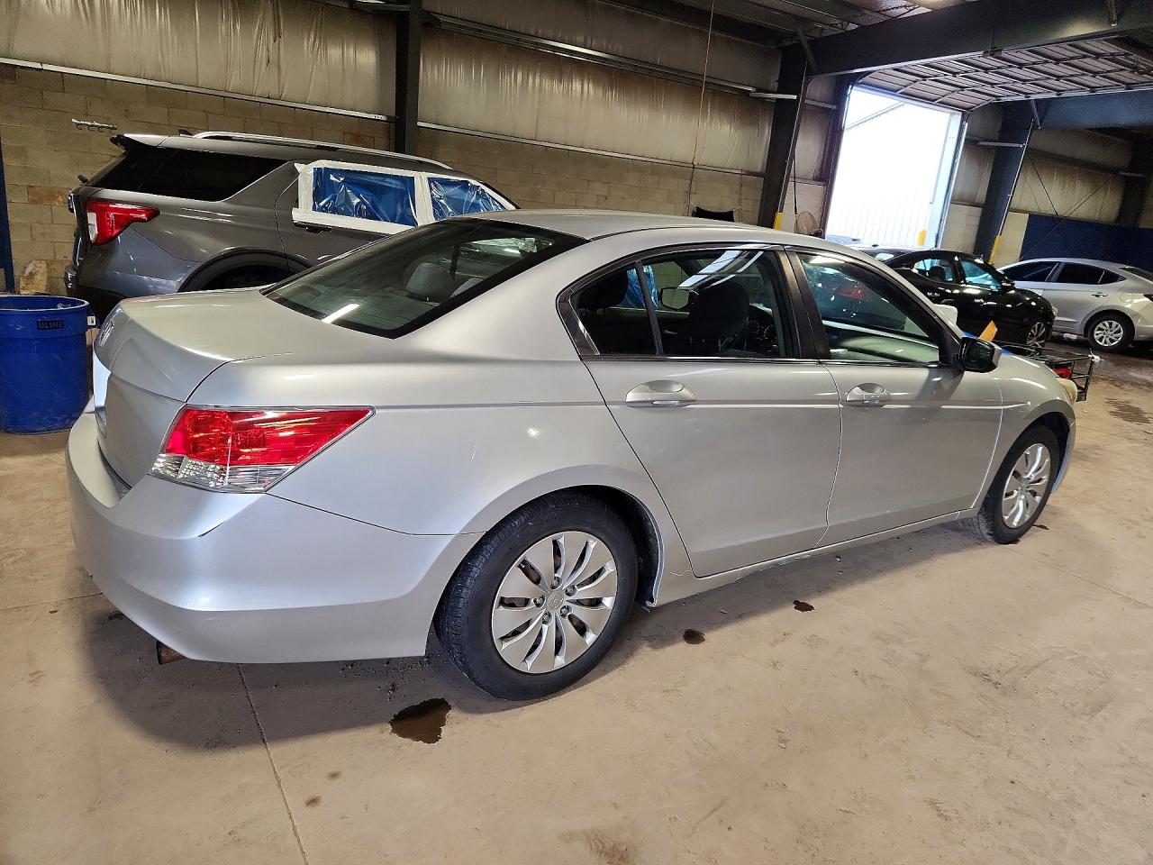 2009 HONDA ACCORD LX photo 5