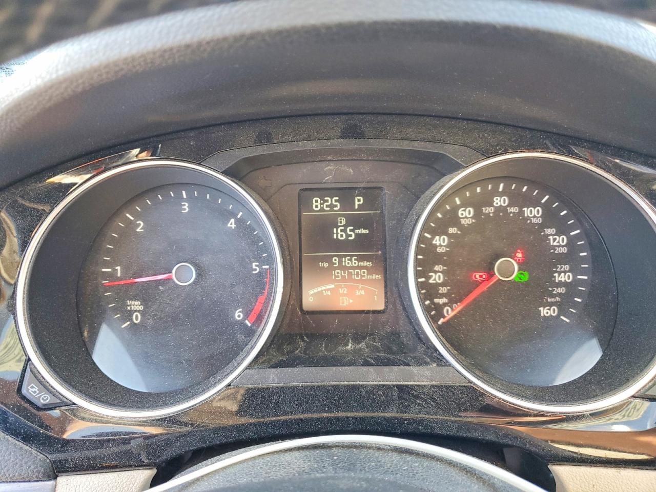2015 VOLKSWAGEN JETTA TDI photo 25