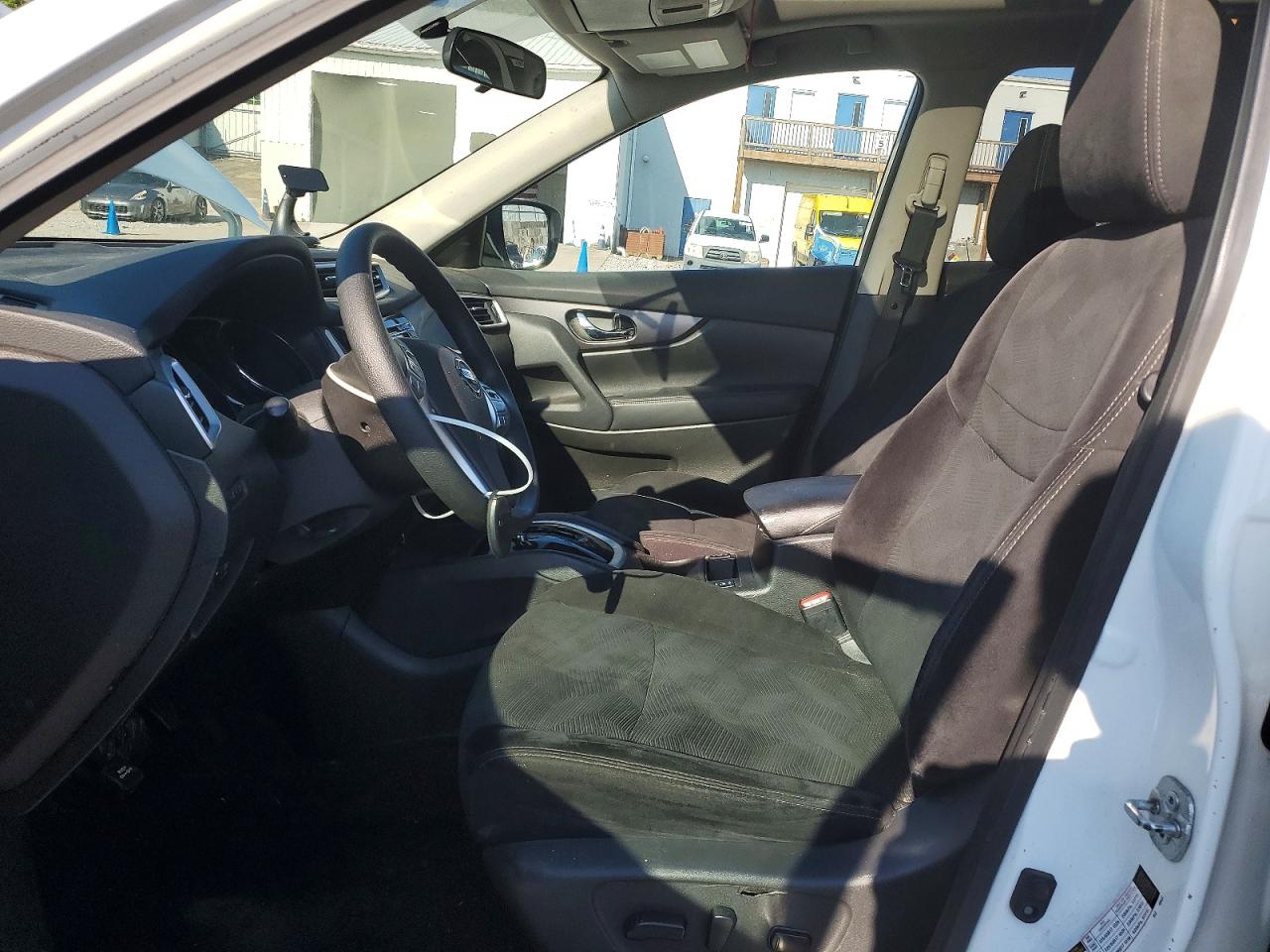 2016 NISSAN ROGUE SV photo 19