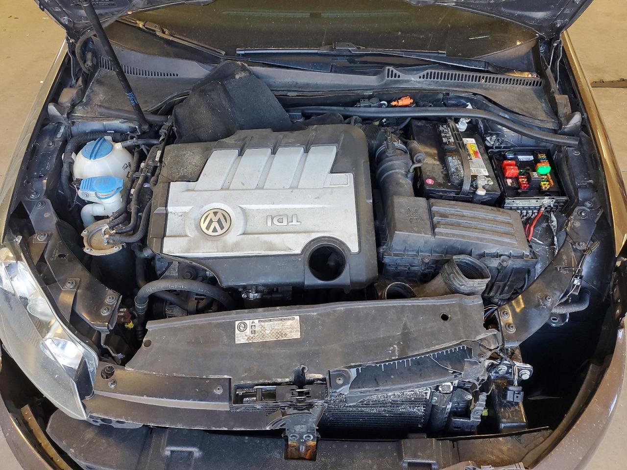 2011 VOLKSWAGEN JETTA TDI photo 34