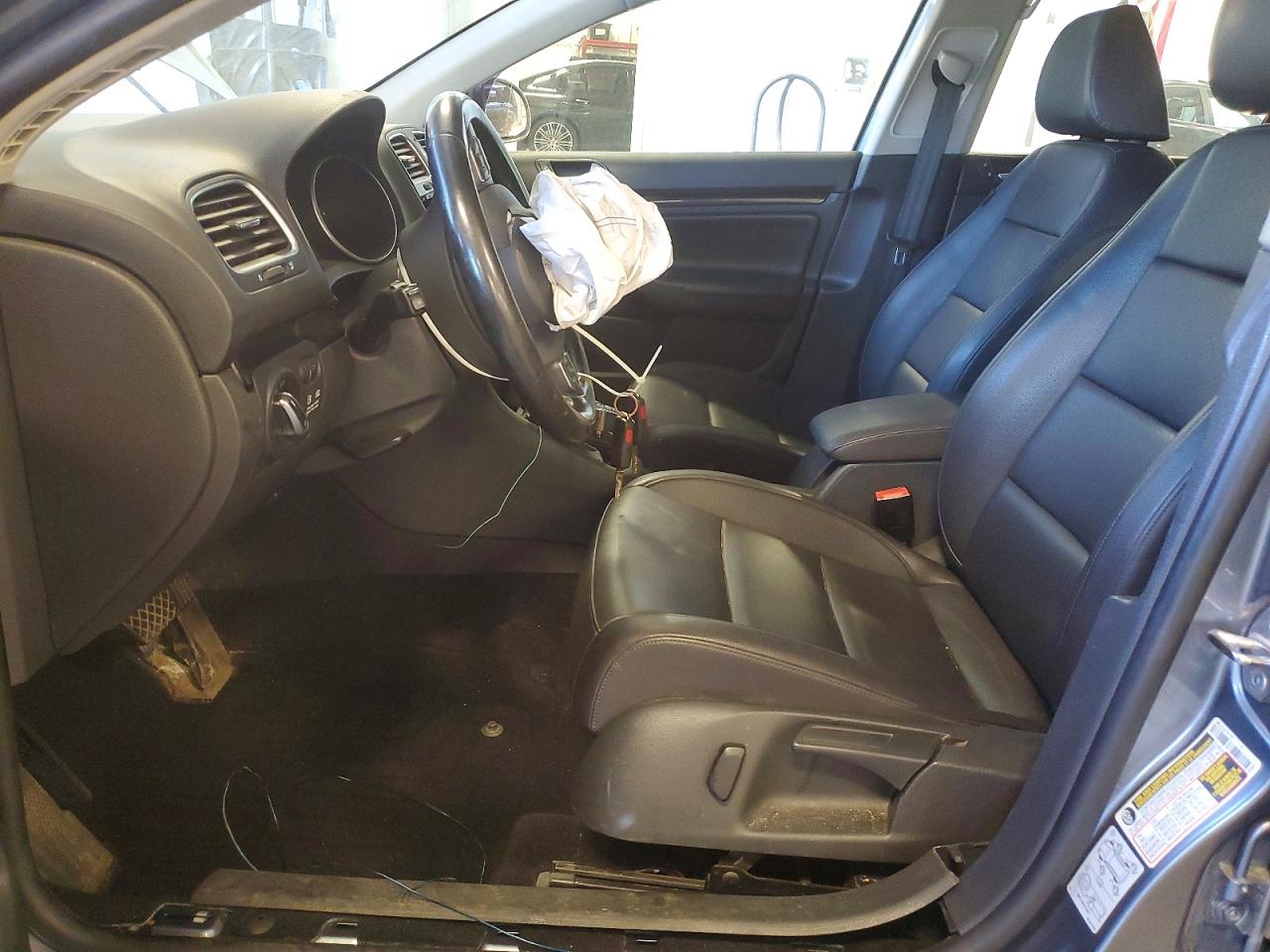2011 VOLKSWAGEN JETTA TDI photo 19