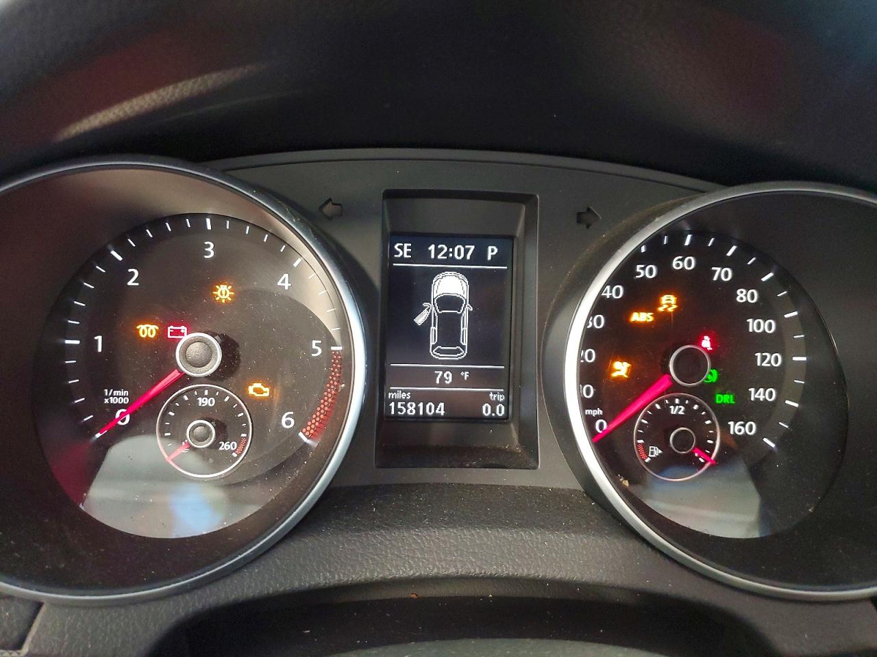2011 VOLKSWAGEN JETTA TDI photo 25