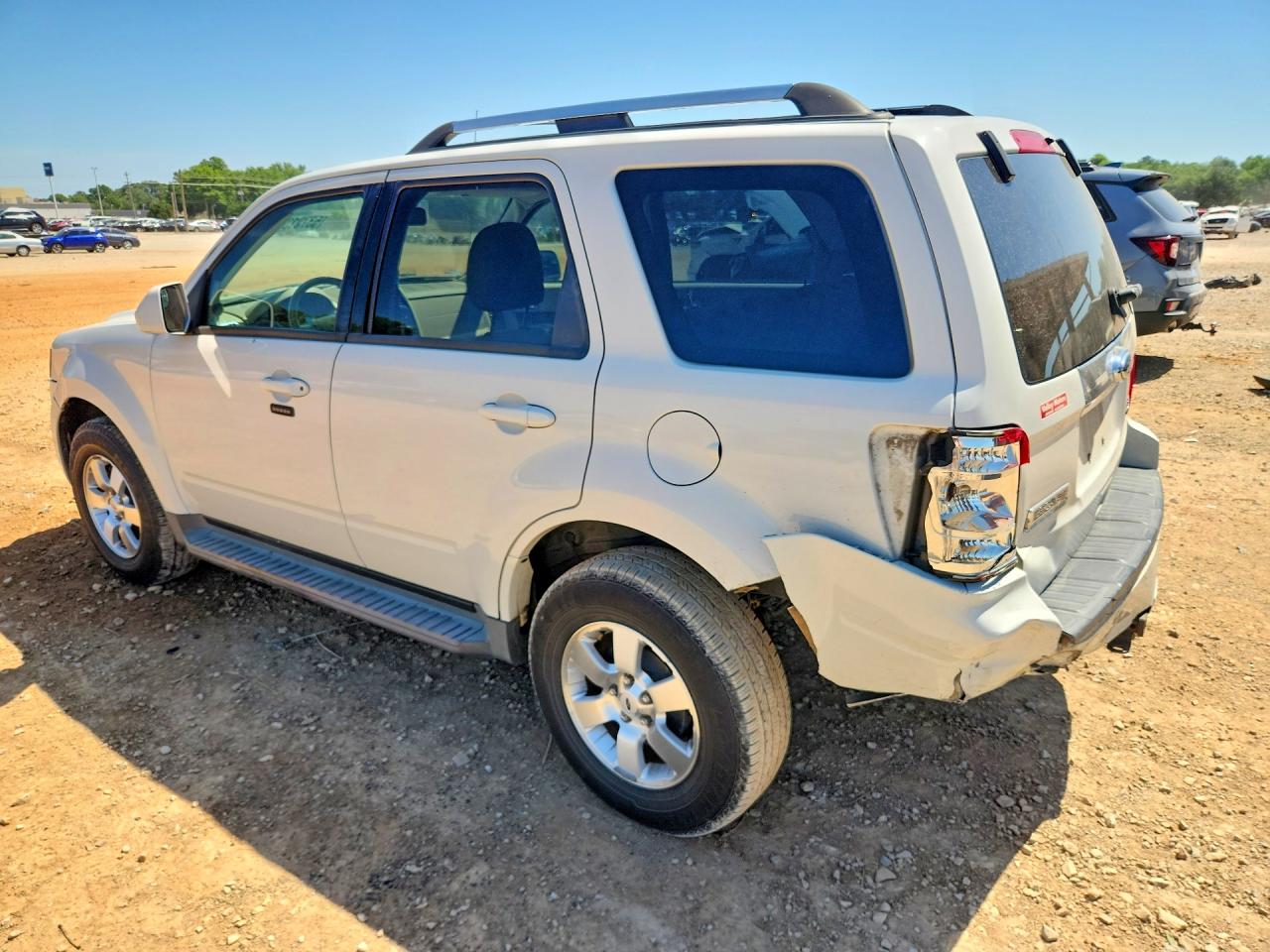 2010 FORD ESCAPE LIMITED photo 3