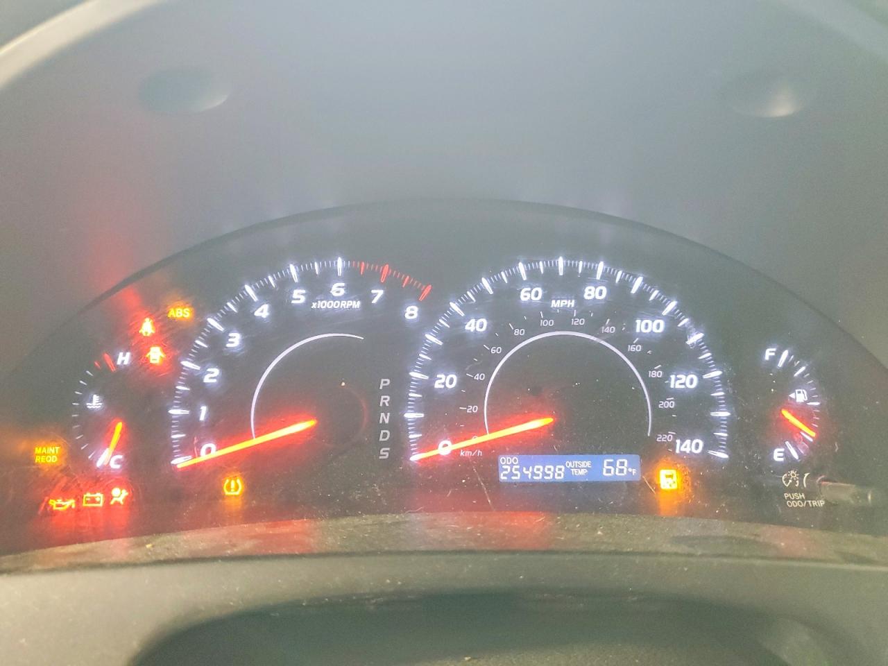 2010 TOYOTA CAMRY LE photo 9