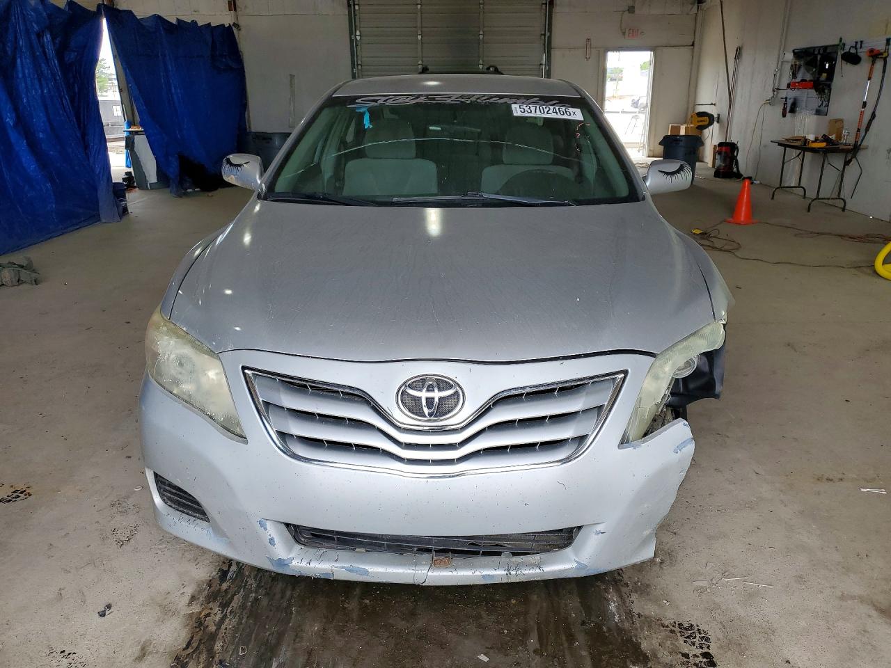 2010 TOYOTA CAMRY LE photo 5