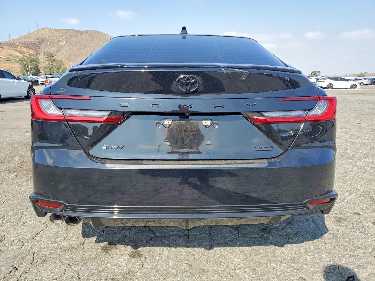 2025 TOYOTA CAMRY XSE photo 11