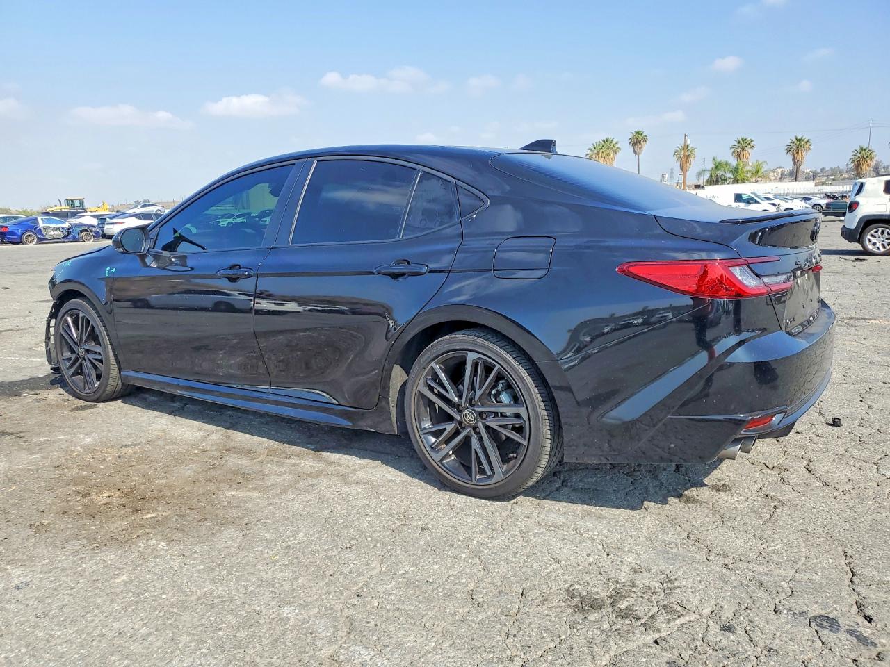 2025 TOYOTA CAMRY XSE photo 3