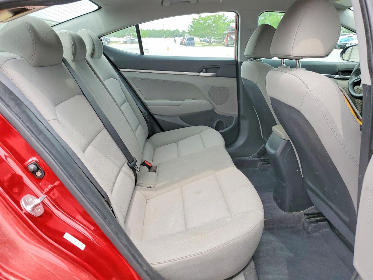 2019 HYUNDAI ELANTRA SE photo 28