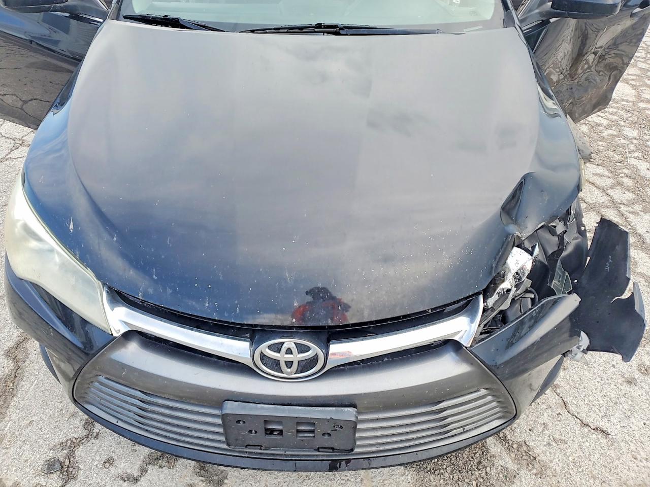 2015 TOYOTA CAMRY LE photo 21