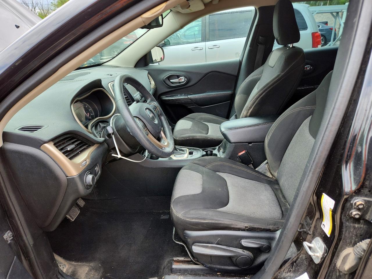 2014 JEEP CHEROKEE SPORT photo 13