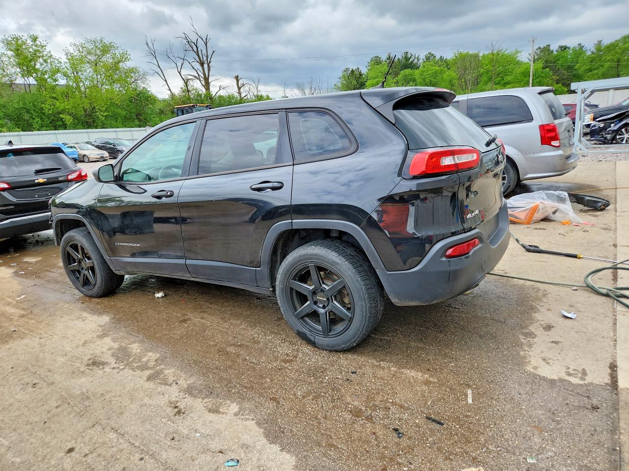 2014 JEEP CHEROKEE SPORT photo 3