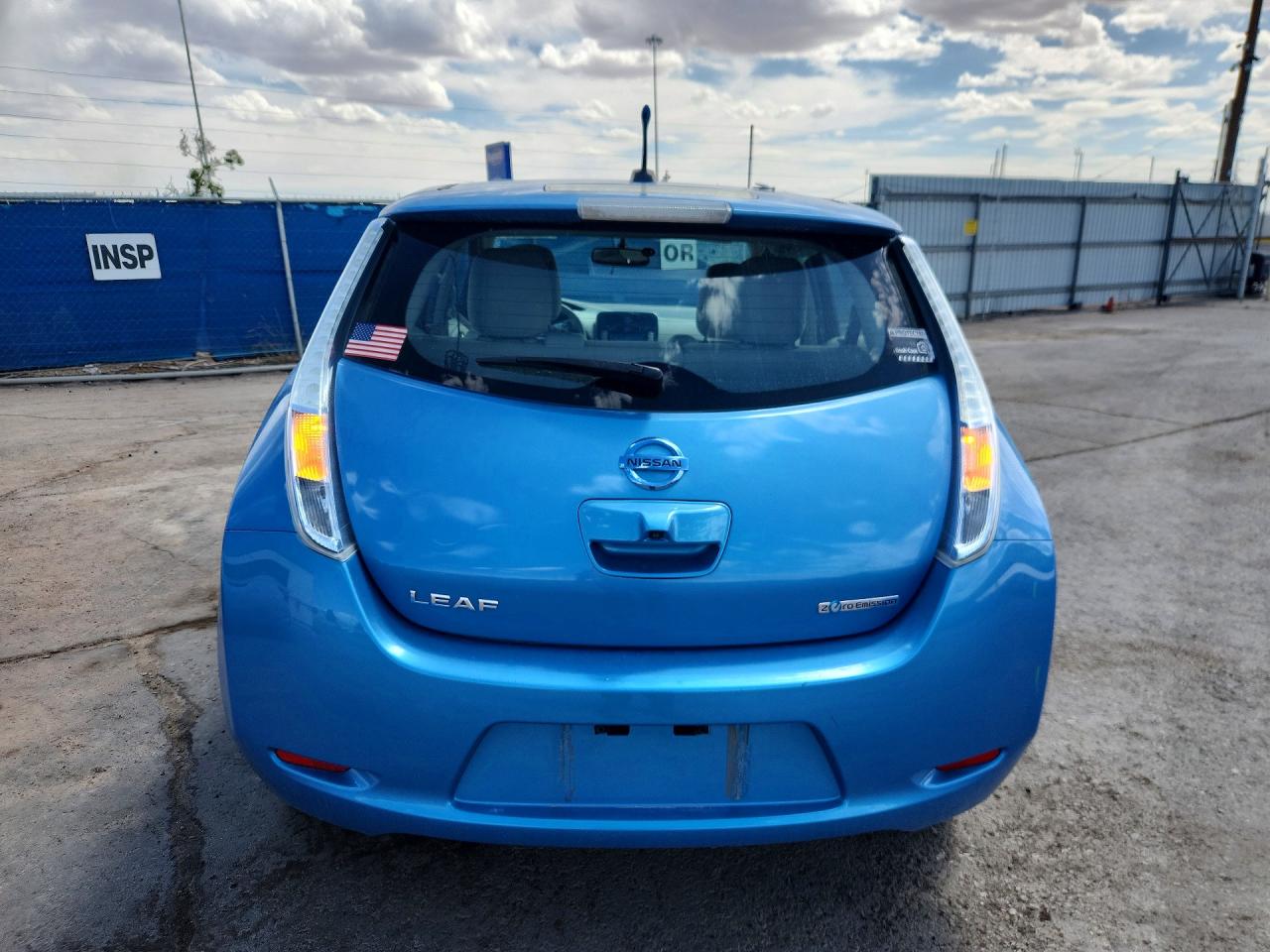 2012 NISSAN LEAF SV photo 11