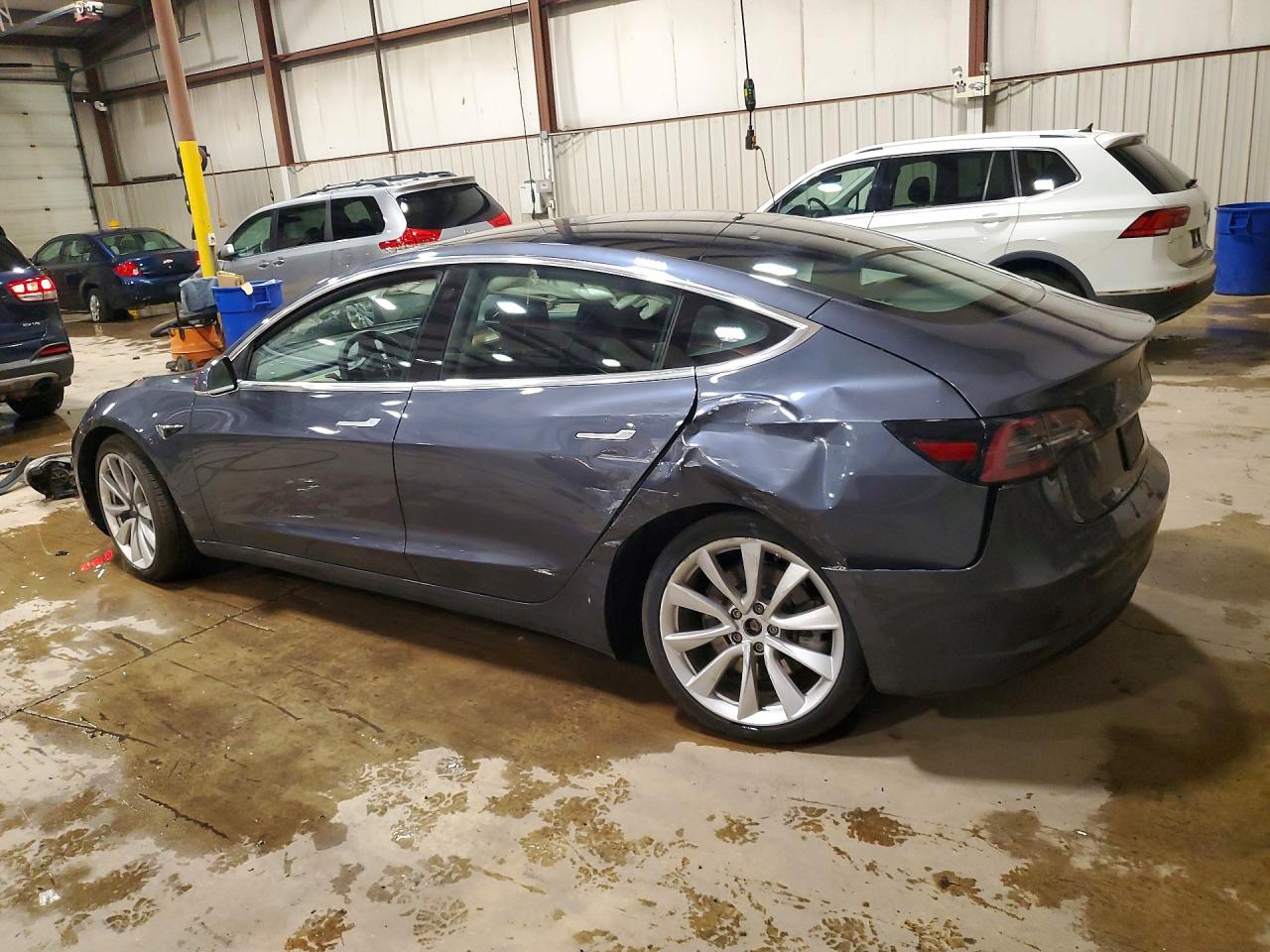 2020 TESLA MODEL 3 photo 2