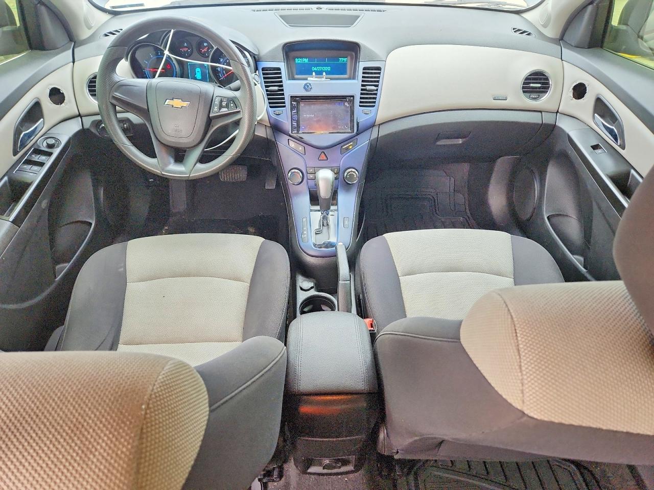 2014 CHEVROLET CRUZE LS photo 15