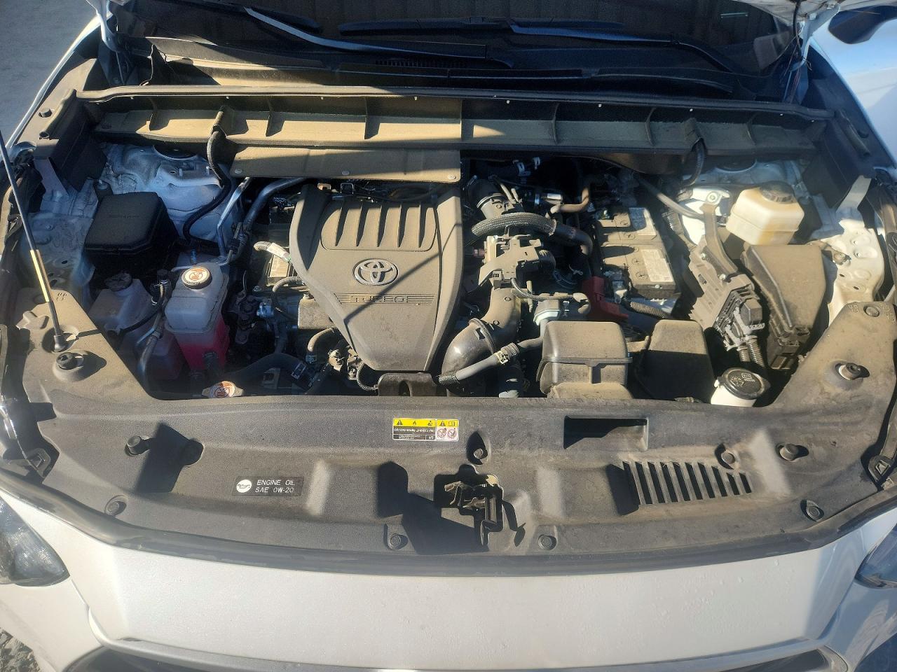 2023 TOYOTA HIGHLANDER XLE photo 23
