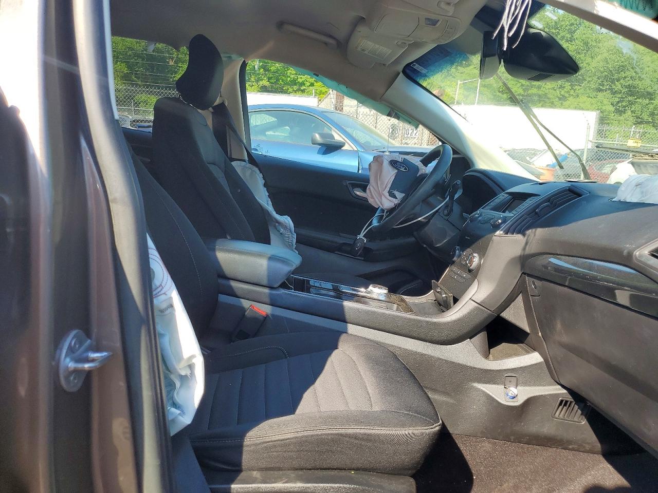 2019 FORD EDGE SE photo 7