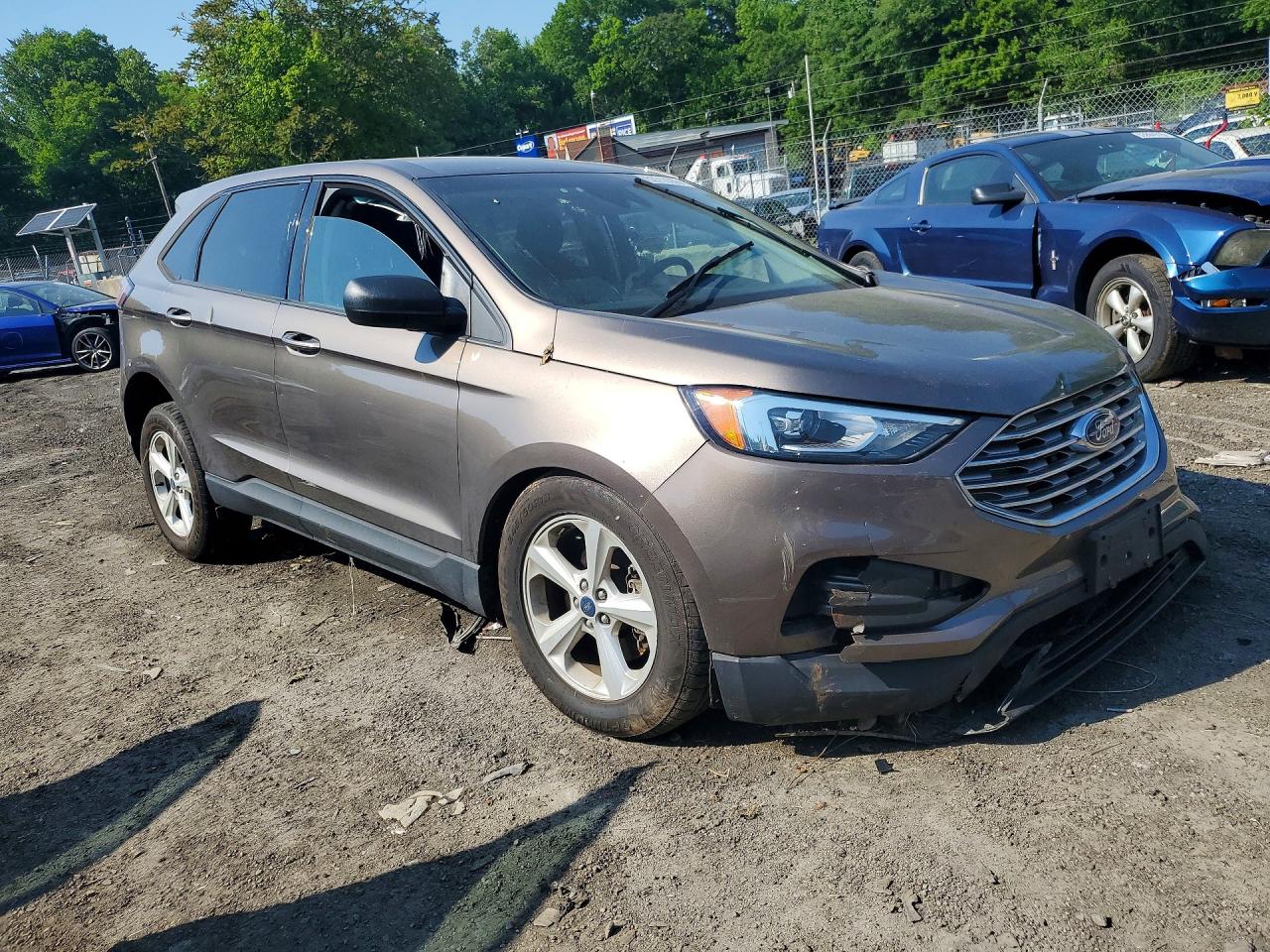 2019 FORD EDGE SE photo 4