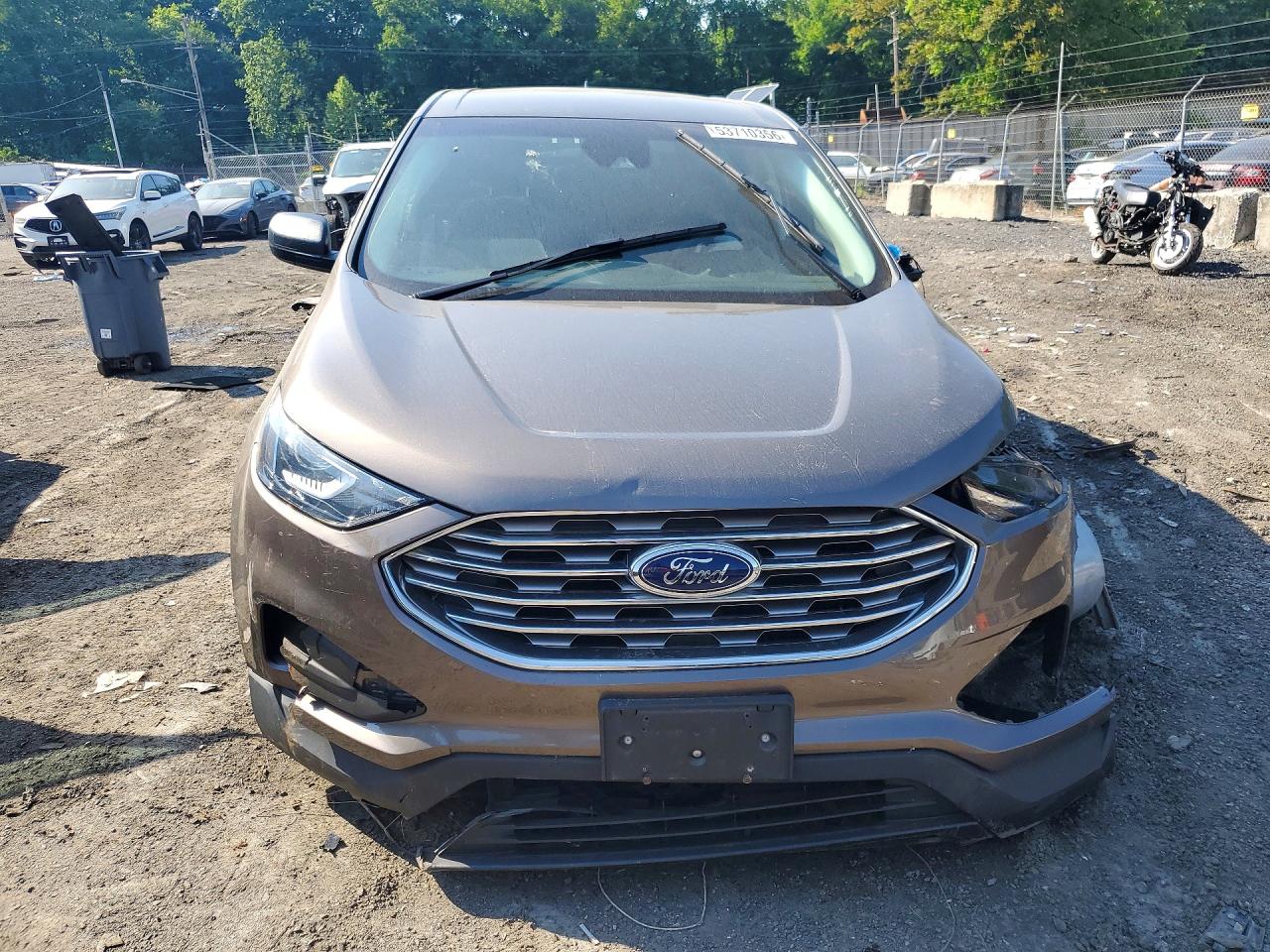 2019 FORD EDGE SE photo 5