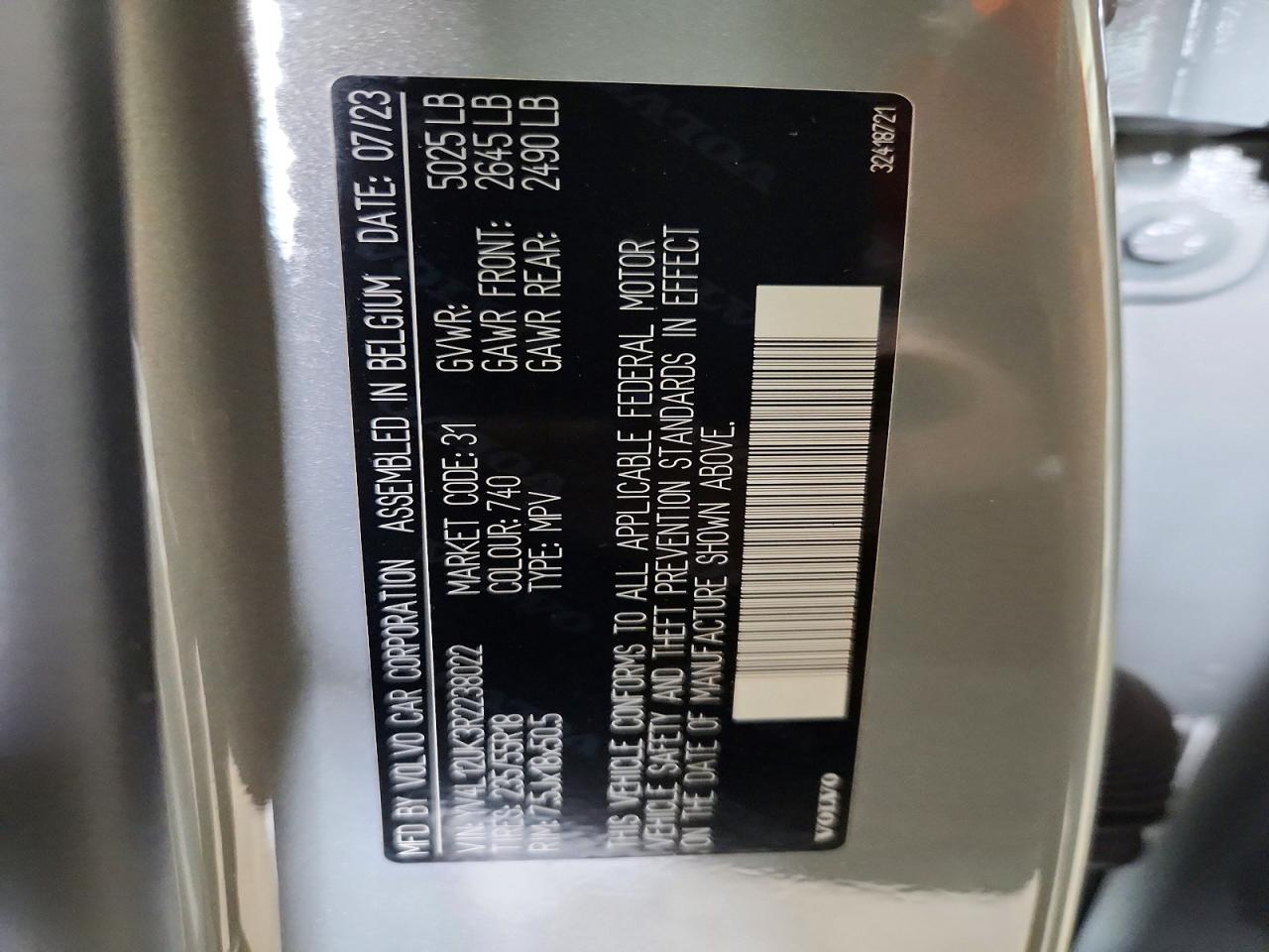 2024 VOLVO XC40 CORE photo 37