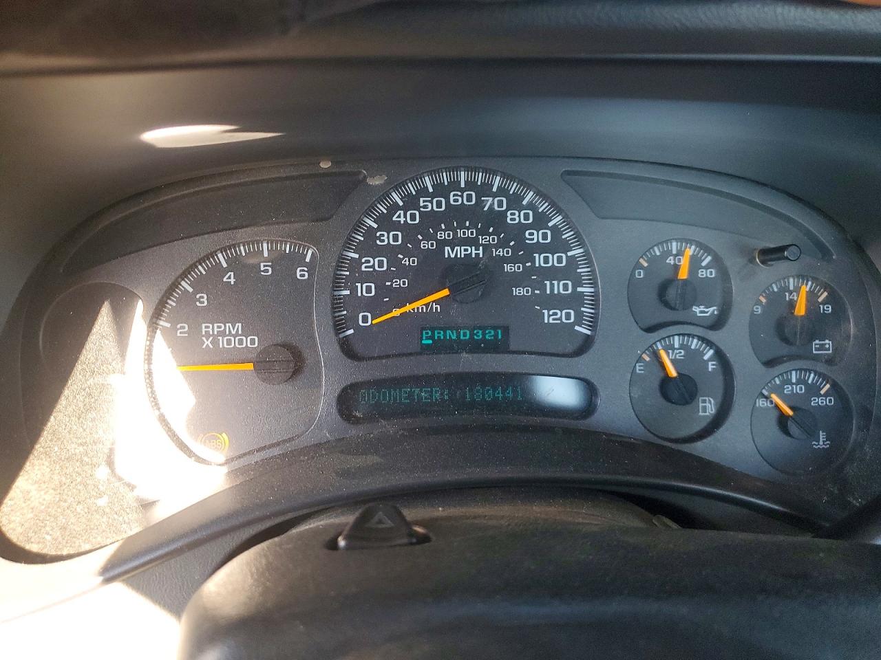 2004 GMC NEW SIERRA C1500 photo 17