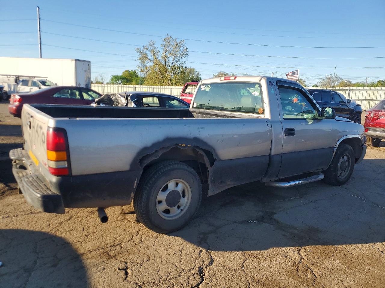 2004 GMC NEW SIERRA C1500 photo 5