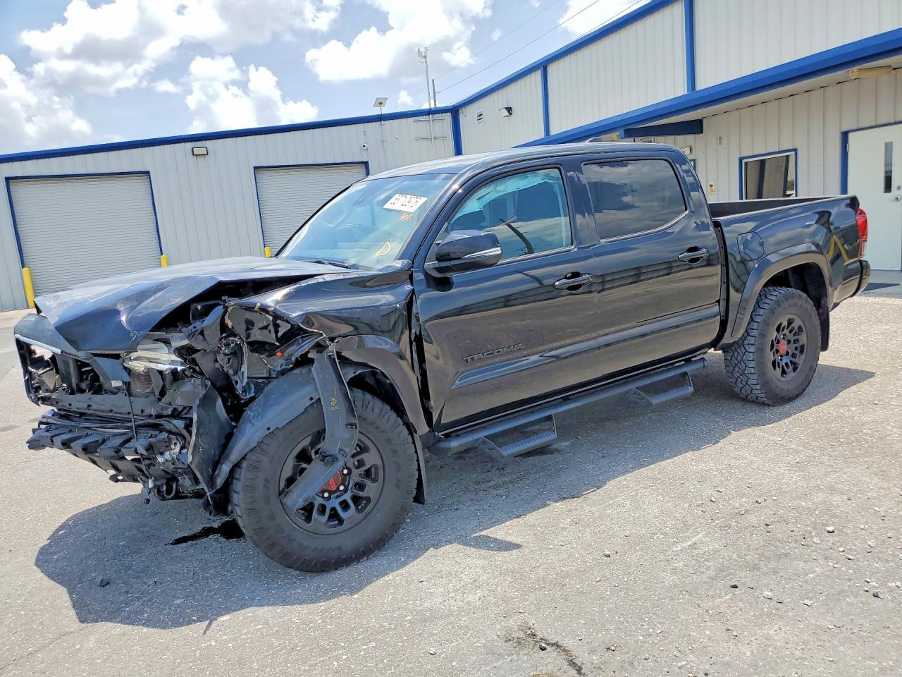 2022 TOYOTA TACOMA