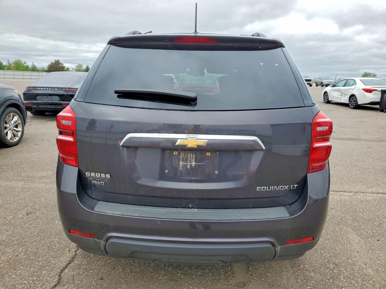 2016 CHEVROLET EQUINOX LT photo 11