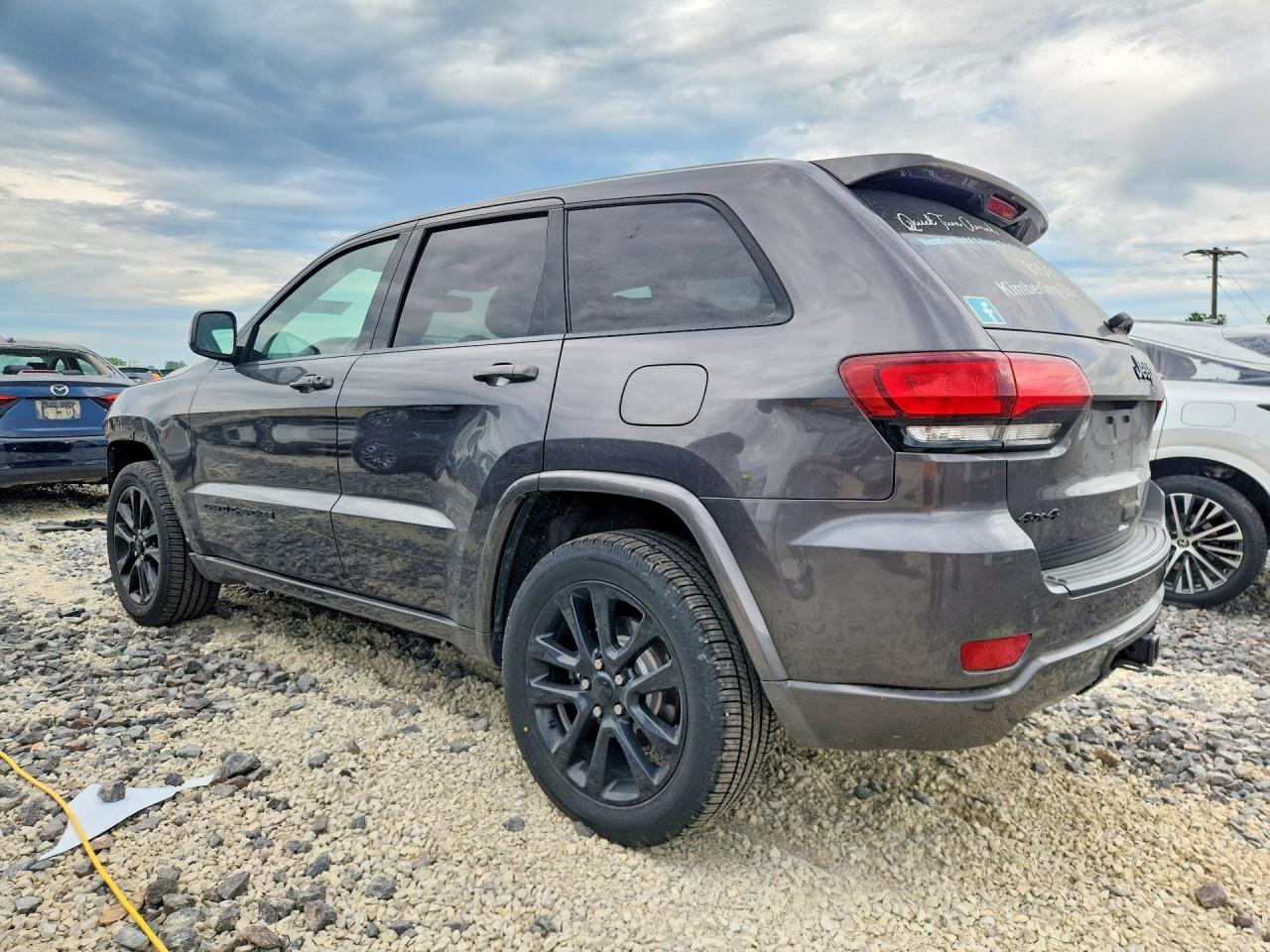 2018 JEEP GRAND CHEROKEE LAREDO photo 2