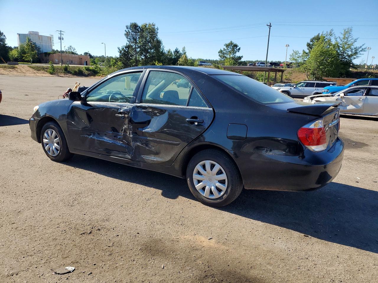 2005 TOYOTA CAMRY LE photo 4