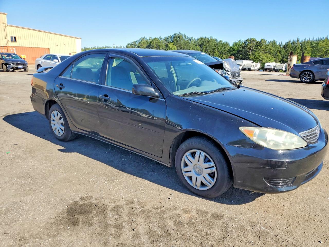 2005 TOYOTA CAMRY LE photo 10