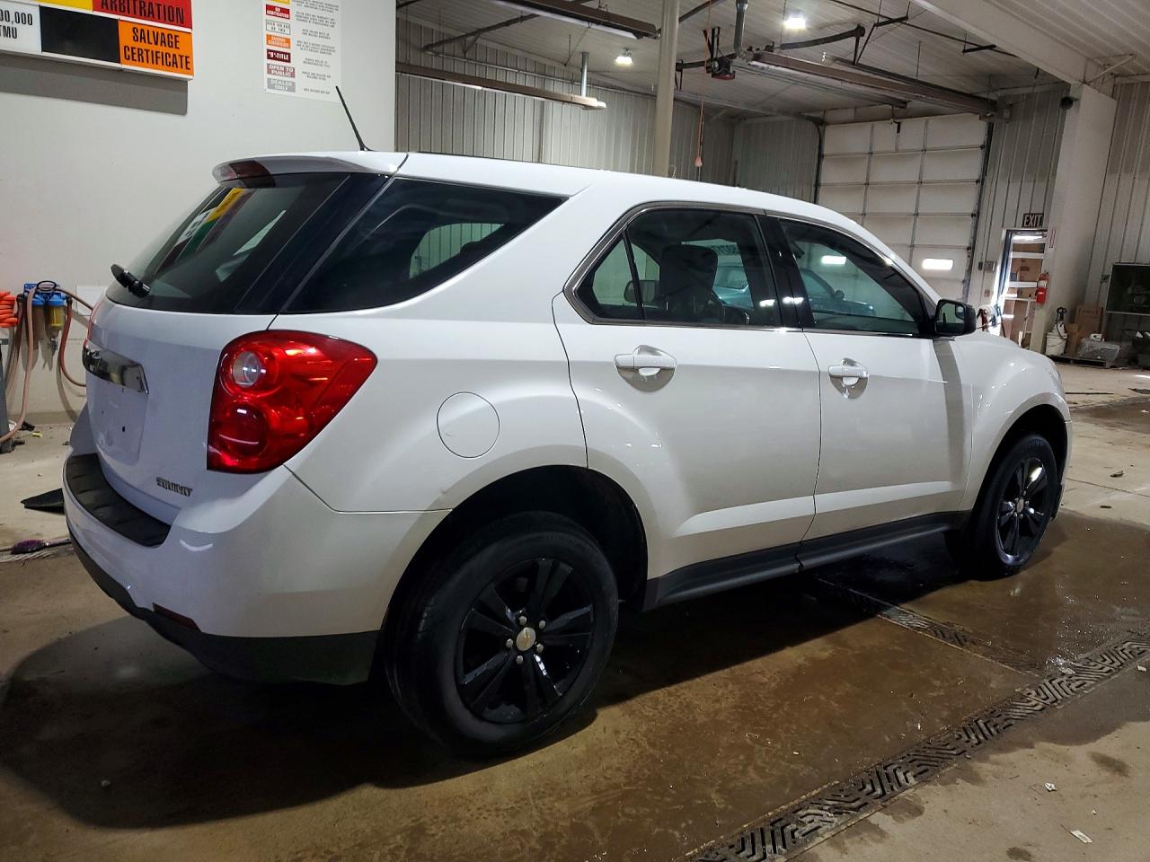 2014 CHEVROLET EQUINOX LS photo 3