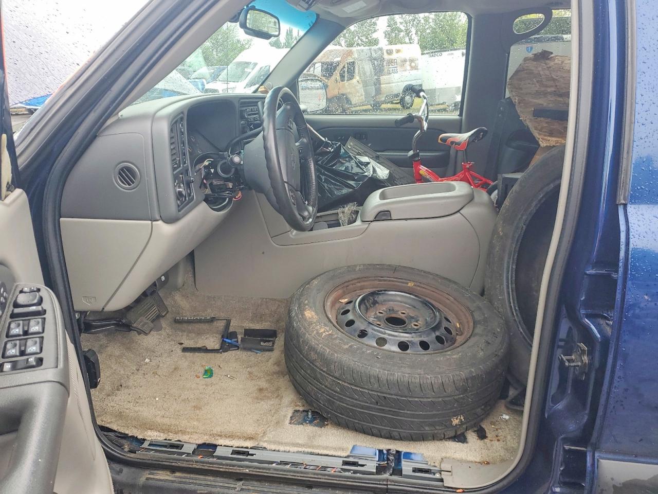2003 CHEVROLET TAHOE K1500 photo 13