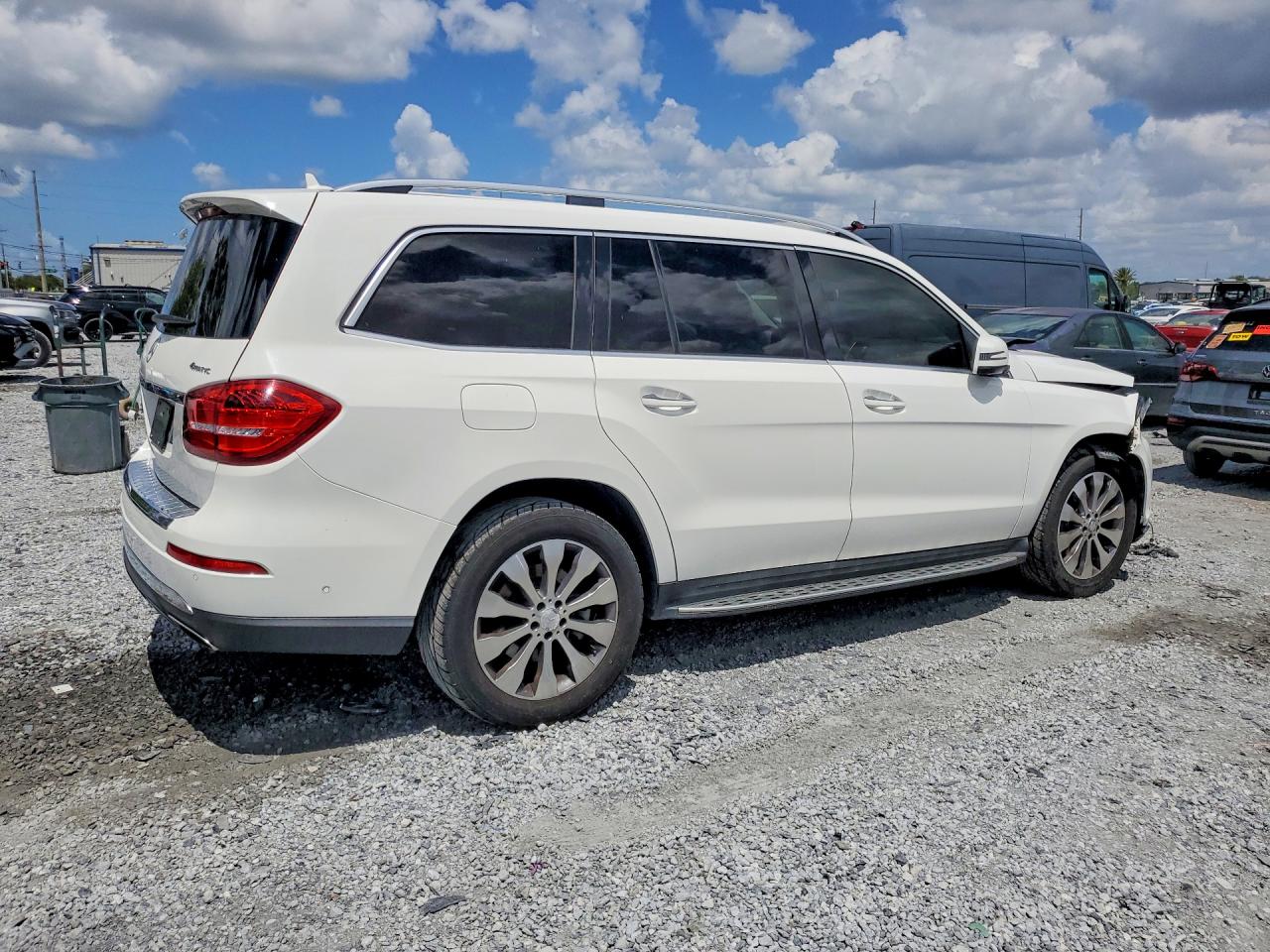 2017 MERCEDES-BENZ GLS 450 4MATIC photo 5