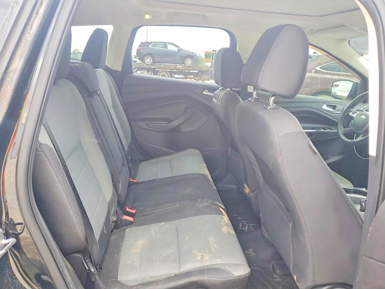 2016 FORD ESCAPE SE photo 37