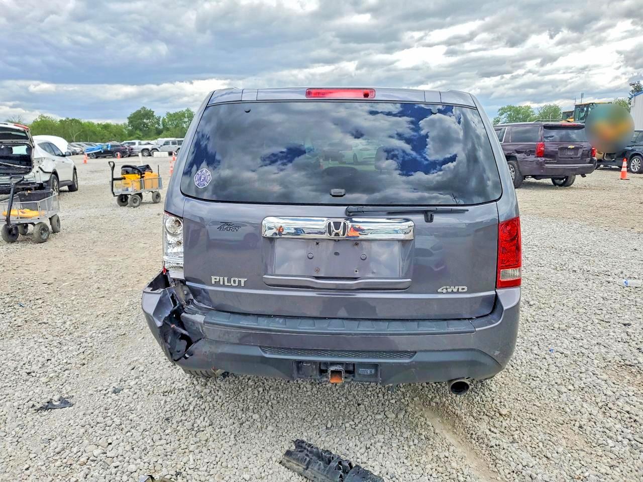 2015 HONDA PILOT EXL photo 11
