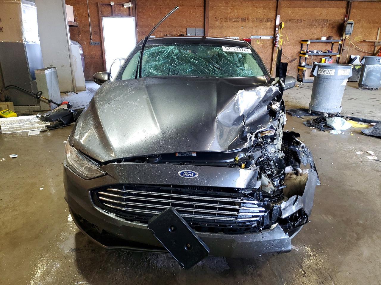 2017 FORD FUSION SE photo 9