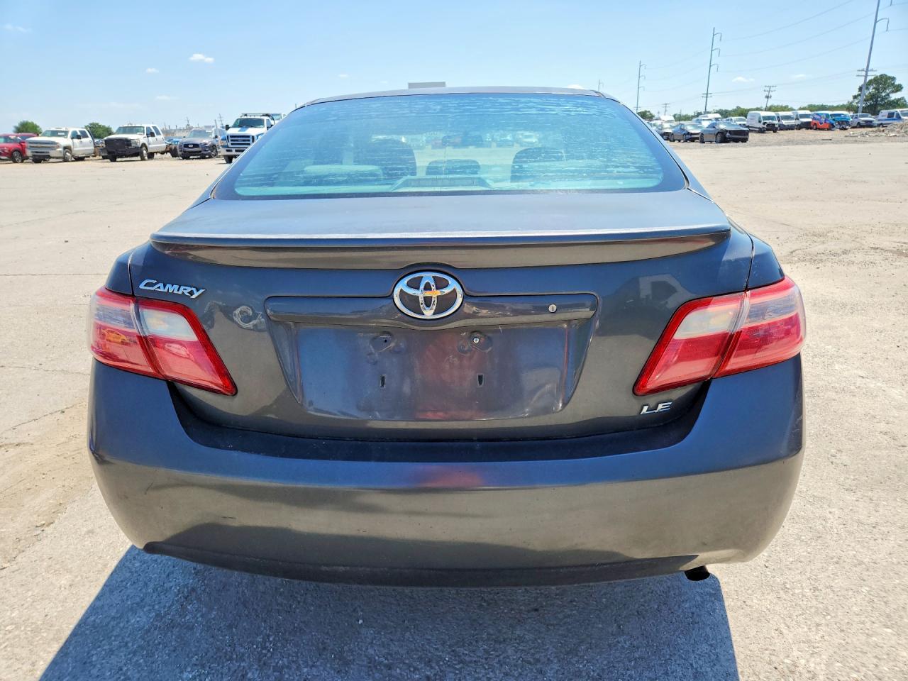 2009 TOYOTA CAMRY LE photo 16