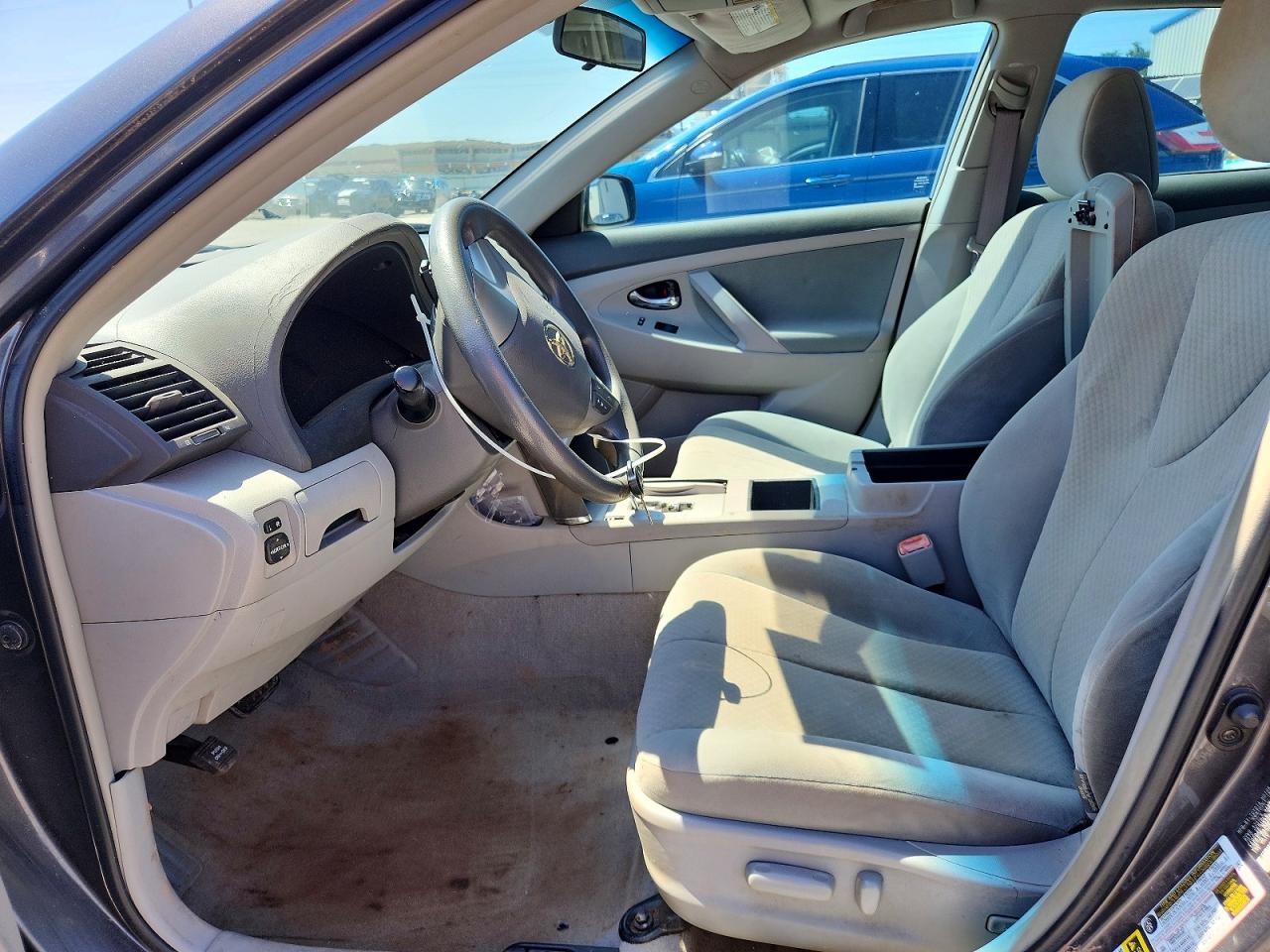2009 TOYOTA CAMRY LE photo 19