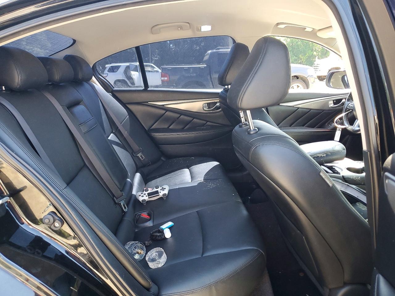2015 INFINITI Q50 BASE photo 19