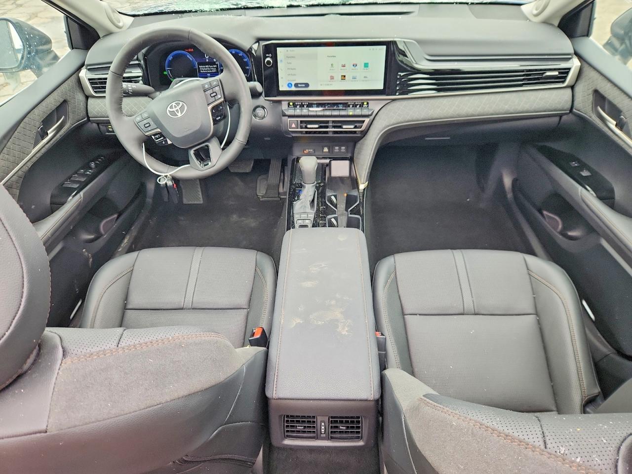 2026 TOYOTA CAMRY XLE photo 21
