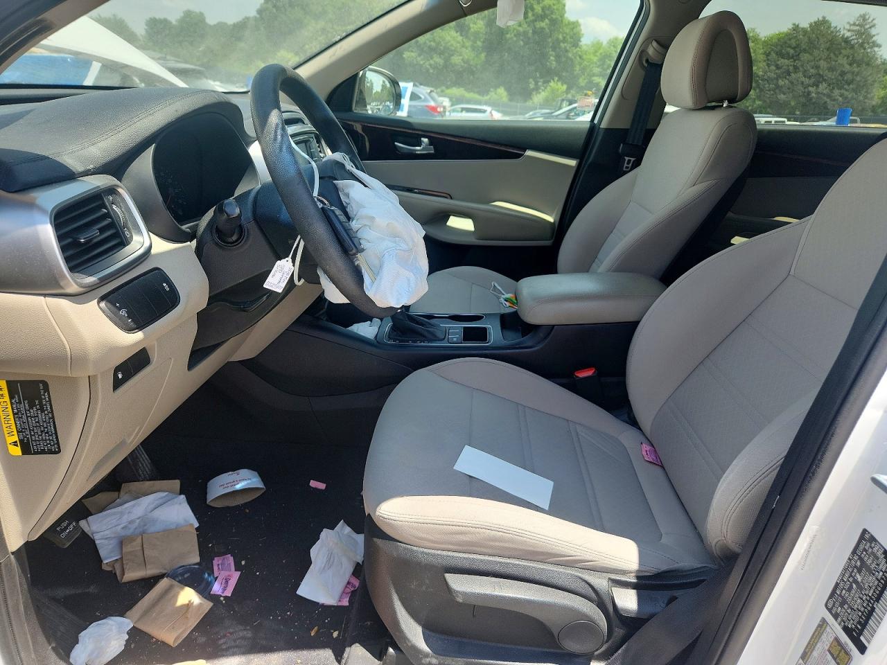 2016 KIA SORENTO LX photo 7