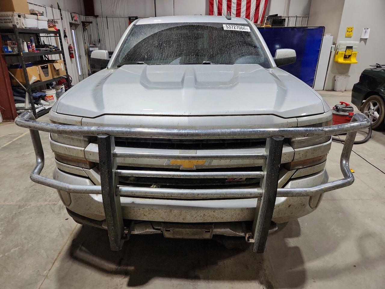 2017 CHEVROLET SILVERADO K1500 LT photo 5