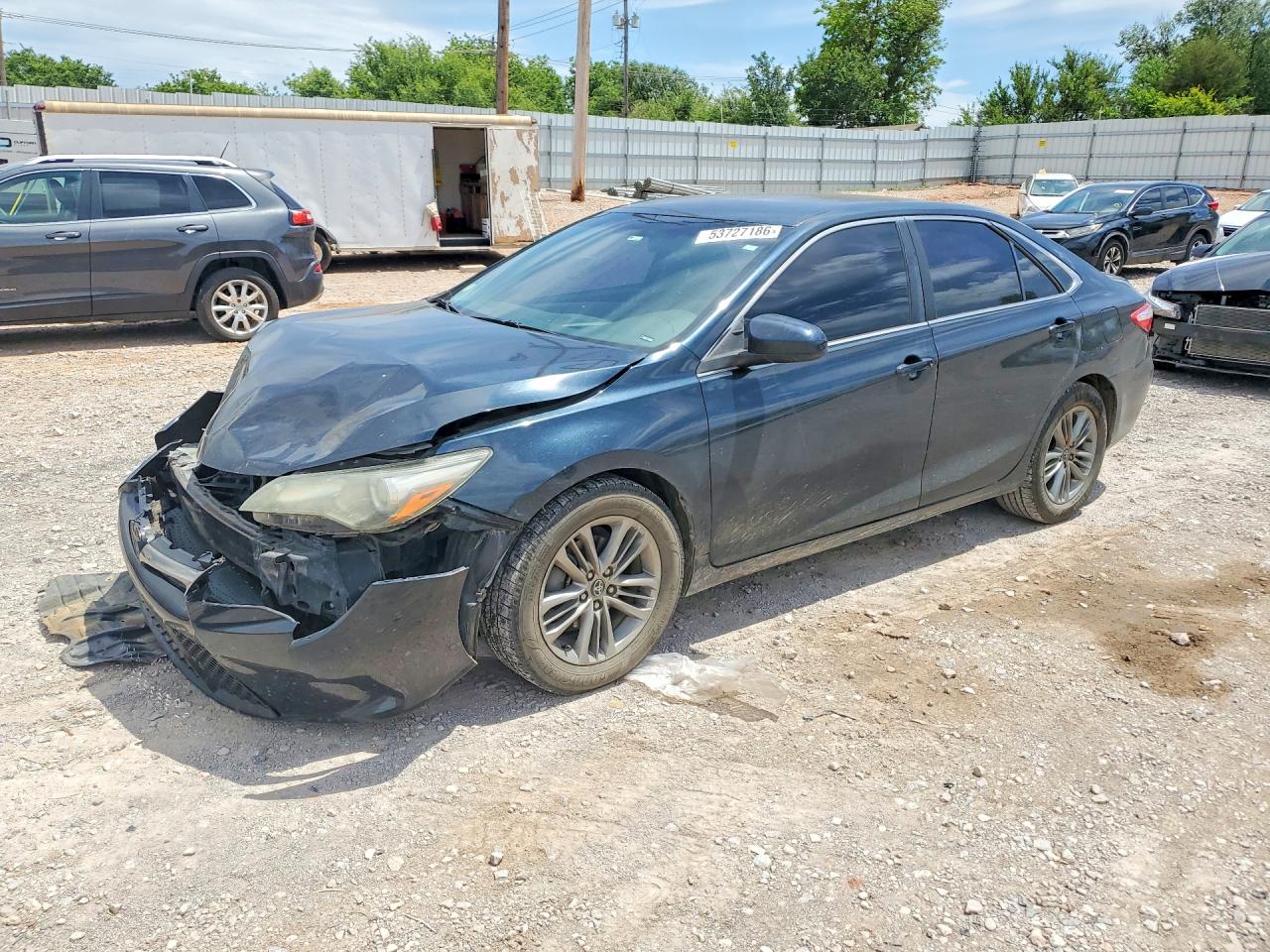 2016 TOYOTA CAMRY